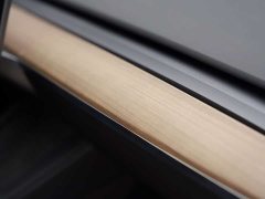 Tesla Model Y Standard Range RWD - ფოტო 14