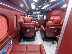 Toyota HIACE 3.5L Automatic - ფოტო 18