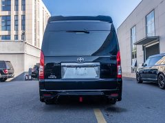 Toyota HIACE 3.5L Automatic - ფოტო 4