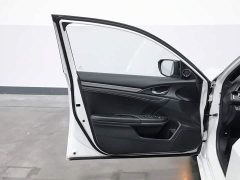 Honda Civic 2021 Hatchback 220 Turbo CVT Trendy Control - ფოტო 8