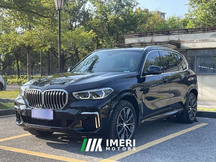 BMW X5 xDrive 30Li Luxury M Sport Package - ავტომობილი ჩინეთიდან
