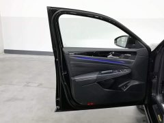 Volkswagen Passat 2023 330TSI Luxury - ფოტო 8