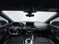 Audi Q5L Sportback 40 TFSI Luxury - ფოტო 4