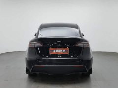 Tesla Model Y Rear-Wheel Drive - ფოტო 4