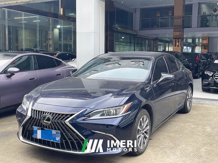Lexus ES 200 Excellence Edition