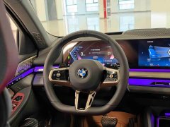 BMW 5 Series 530Li Luxury M Sport Package - ფოტო 11