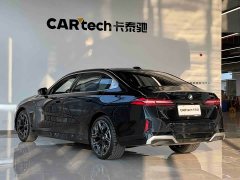 BMW 5 Series 530Li Luxury M Sport Package - ფოტო 6