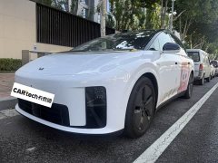 Li Auto i8 Standard Edition - ფოტო 1