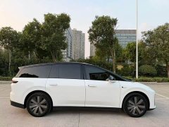 Li Auto i8 2025 Standard Edition - ფოტო 8