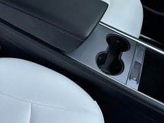 Tesla Model Y Rear-Wheel Drive - ფოტო 7