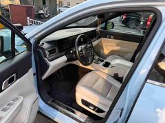 Li Auto ONE Extended Range 6-Seater - ფოტო 5