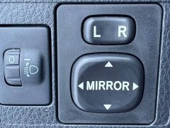Toyota Yaris L Zhixuan X 1.5L CVT Luxury Plus - ფოტო 8