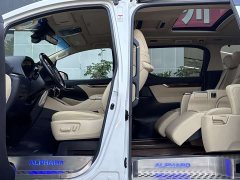 Toyota Alphard Hybrid 2.5L Luxury - ფოტო 10
