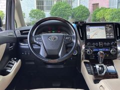 Toyota Alphard Hybrid 2.5L Luxury - ფოტო 4