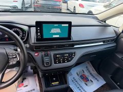 Honda Odyssey 2.0L e:HEV Luxury - ფოტო 8