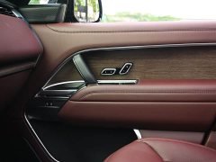 Land Rover Range Rover 3.0 L6 400PS Genesis Extended Wheelbase - ფოტო 17