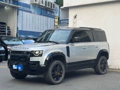 Land Rover Defender 110 P400 Dark Edition - ფოტო 1