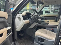 Land Rover Defender 110 P400 Dark Edition - ფოტო 3