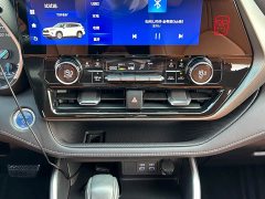 Toyota Highlander 2022 Hybrid 2.5L AWD Elite 7-Seater - ფოტო 17