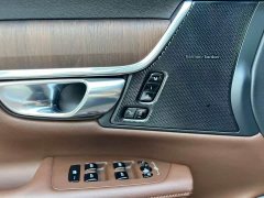 Volvo V90 Cross Country B5 AWD Plus - ფოტო 9
