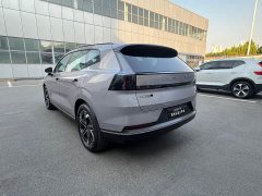 Volvo XC70 Plug-in Hybrid 2026 AWD Extended Range Core - ფოტო 3