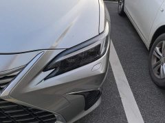 Lexus ES 300h Premium Edition - ფოტო 5