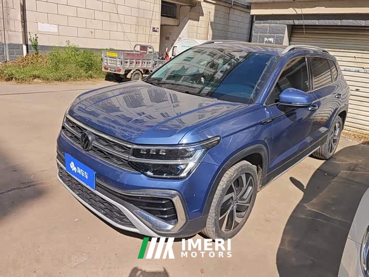 Volkswagen Touareg 300TSI FWD Full Moon Edition - ავტომობილი ჩინეთიდან