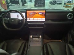 Tank 300 2.0T Gasoline Challenger - ფოტო 11