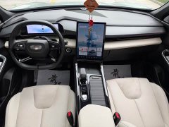 Geely Boyue L 2023 1.5TD DCT Luxury - ფოტო 4
