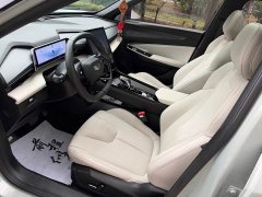 Geely Boyue L 2023 1.5TD DCT Luxury - ფოტო 5