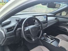 Lexus ES 200 Premium Edition - ფოტო 13