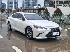 Lexus ES 200 Premium Edition - ფოტო 4