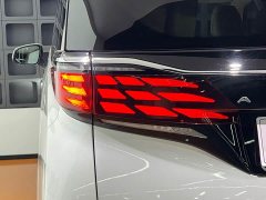 Toyota Alphard 2024 Hybrid 2.5L Premium Edition - ფოტო 9
