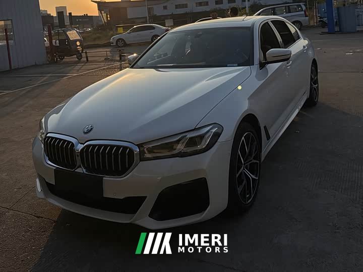 BMW 5 Series Facelift 530Li Luxury M Sport Package - ავტომობილი ჩინეთიდან