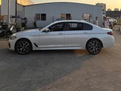 BMW 5 Series Facelift 530Li Luxury M Sport Package - ფოტო 3