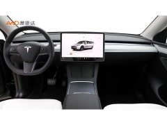 Tesla Model Y Rear-Wheel Drive - ფოტო 5