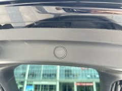 Tesla Model Y Long Range All-Wheel Drive - ფოტო 11