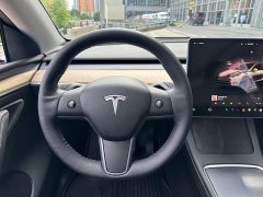 Tesla Model Y Long Range All-Wheel Drive - ფოტო 14