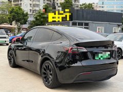 Tesla Model Y Rear-Wheel Drive - ფოტო 4