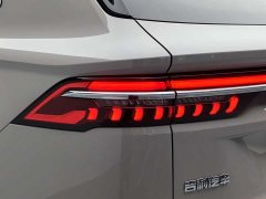 Geely Xingyue L Hybrid 1.5T Tiangong Edition - ფოტო 9