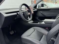 Tesla Model Y Rear-Wheel Drive - ფოტო 8