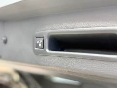 Toyota Sienna 2.5L Hybrid AWD Premium - ფოტო 12