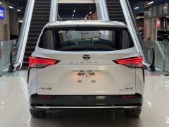 Toyota Sienna 2.5L Hybrid AWD Premium - ფოტო 15