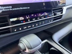 Toyota Sienna 2.5L Hybrid AWD Premium - ფოტო 9