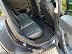 Tesla Model Y Rear-Wheel Drive - ფოტო 11