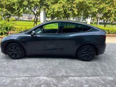 Tesla Model Y Rear-Wheel Drive - ფოტო 9