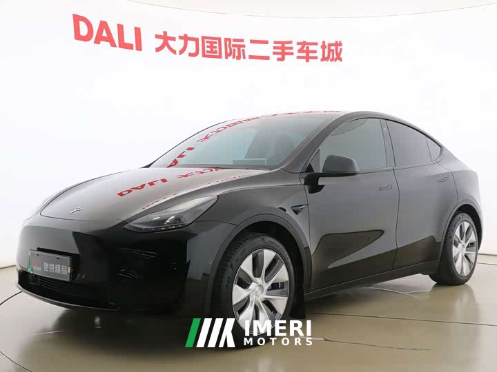 Tesla Model Y Facelift Rear-Wheel Drive