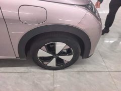 BYD Dolphin 420km Fashion Edition - ფოტო 6