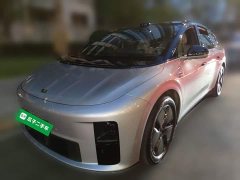 Li Auto i6 Two-Wheel Drive Standard - ფოტო 1