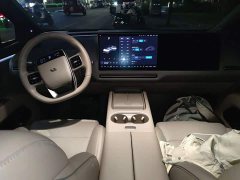 Li Auto i6 Two-Wheel Drive Standard - ფოტო 5
